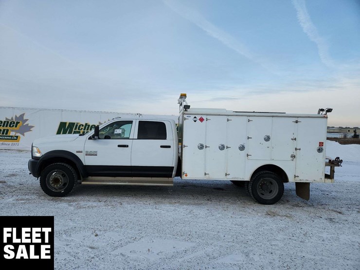 2015-ram-5500-4x4-s/a-service-truck-image-6
