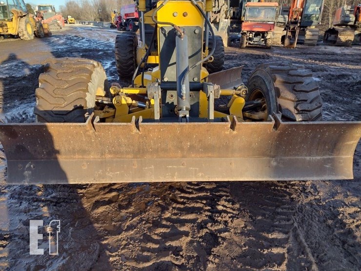 2004-volvo-g86-image-18