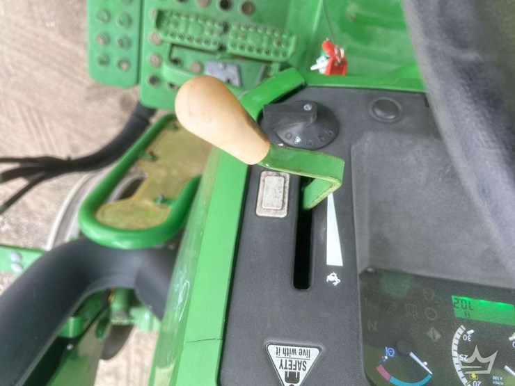 2016-john-deere-5065e-image-21