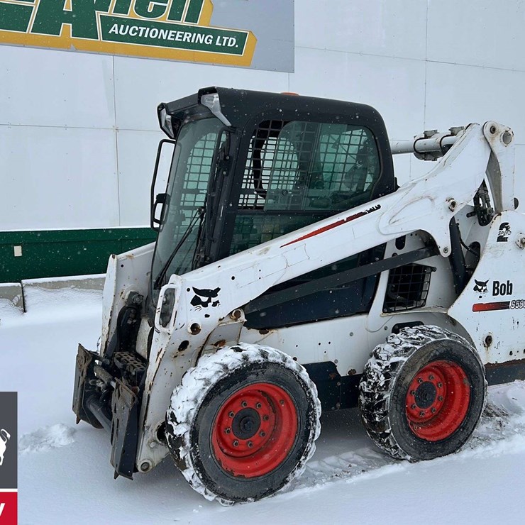 BOBCAT S590