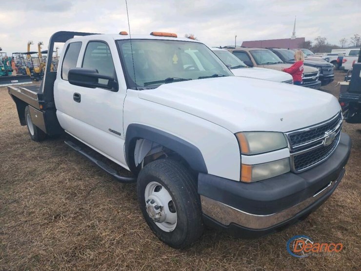 2007-chevrolet-3500-image-8