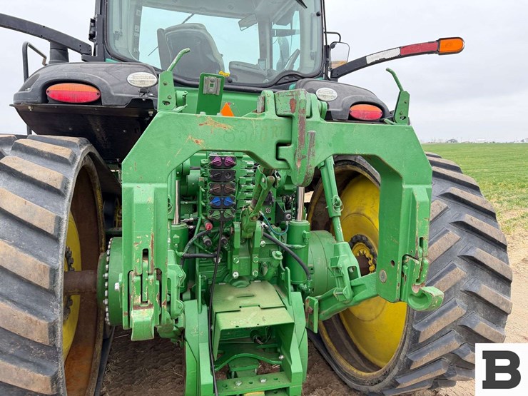 2015-john-deere-8370rt-image-32