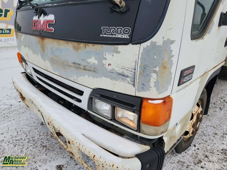 2003-gmc-w4500-image-29