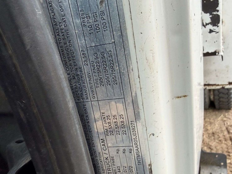 international-4400-image-77