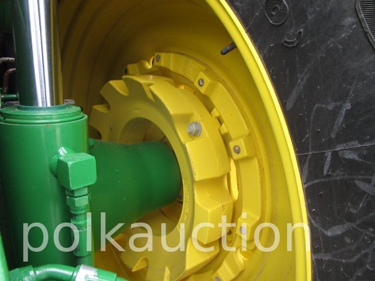 2014-john-deere-8295r-image-16