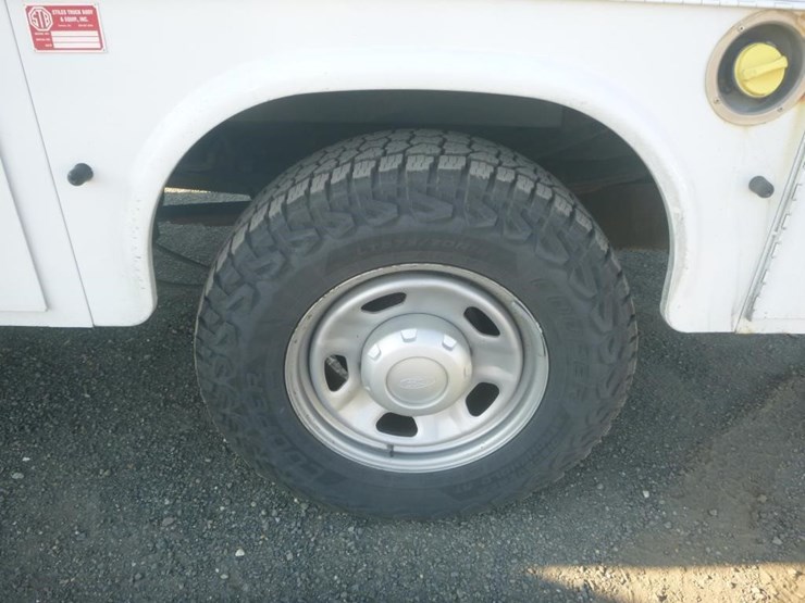 2017-ford-f350-image-21