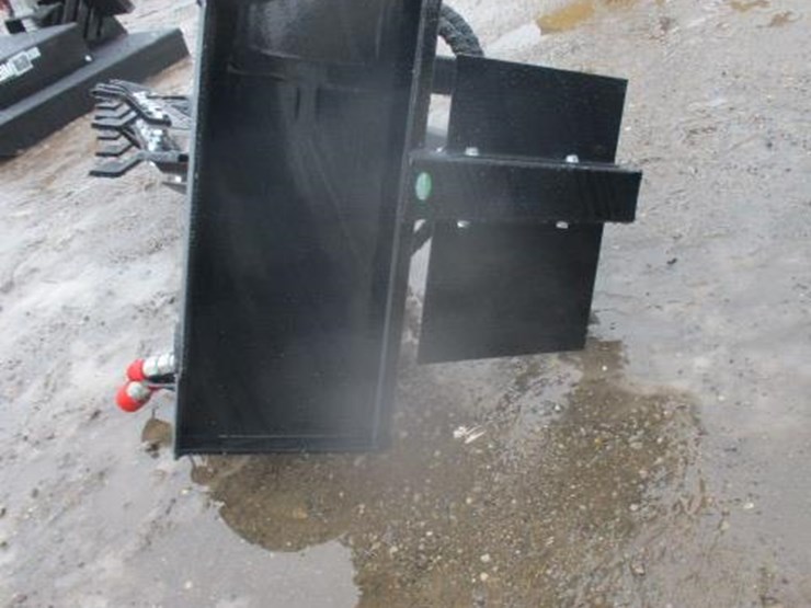 #6878-•-mini-skidsteer-trencher-image-4