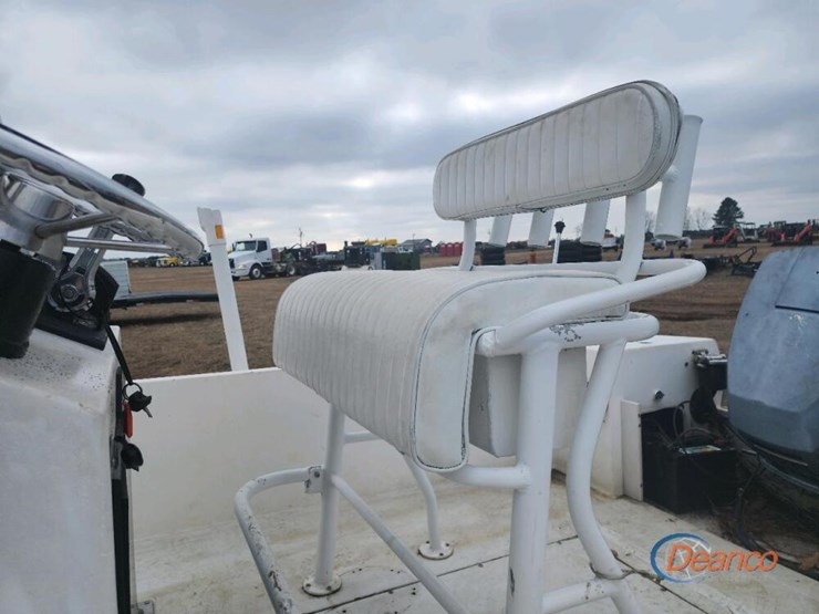 18'-angler-boat-w/-alum.-trailer:-w/-175hp-evinrude-outboard-motor-image-10