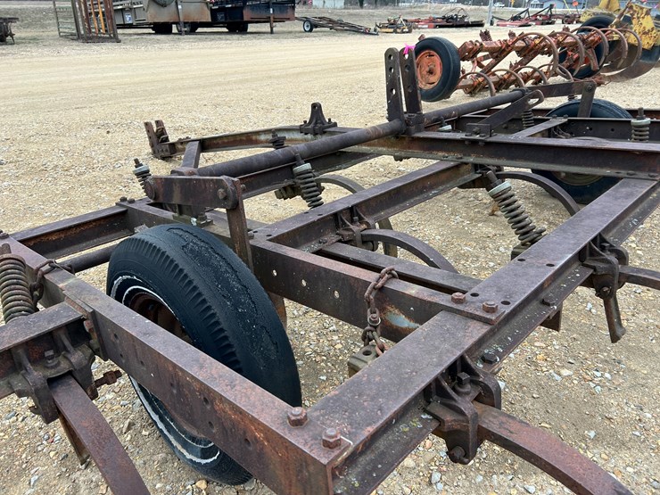 #37755-•-graham-chisel-plow-image-4