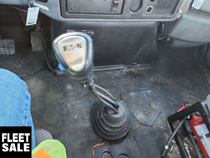 2005-international-workstar-7400-image-21