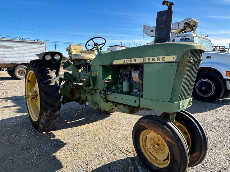 1961-john-deere-2010-image-5