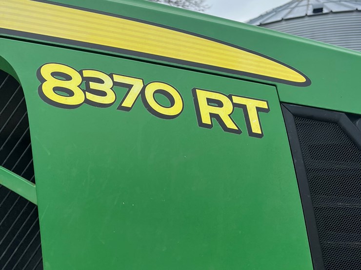 2014-john-deere-8370rt-image-41