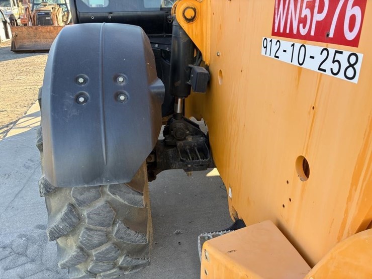 2019-jcb-512-56-image-13