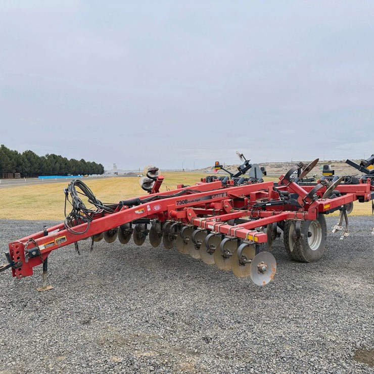 Case IH ET730 Ecolo-Tiger Disc Ripper - Eltopia, WA