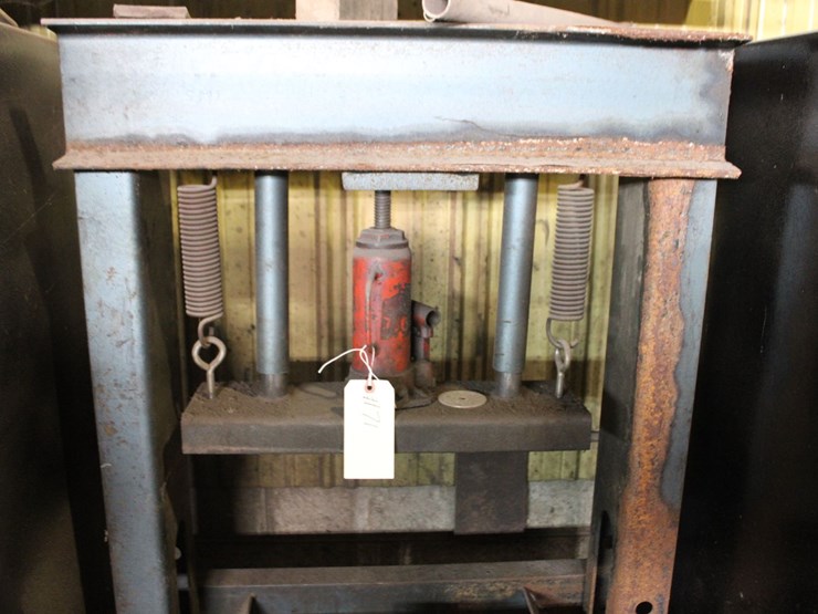 hydraulic-press-image-3