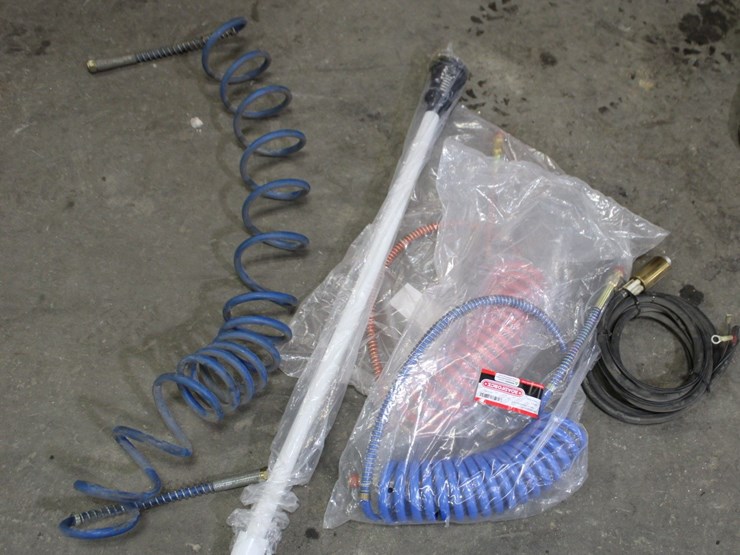 quick-connect-hoses-with-spout-and-transfer-pump-image-3