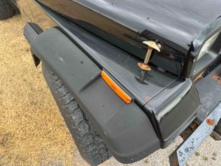 1989-jeep-wrangler-image-14