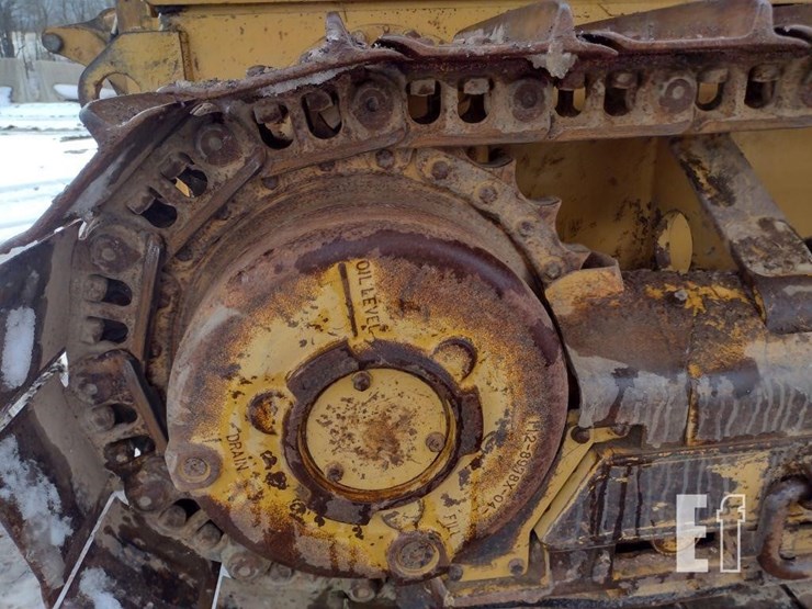 2005-caterpillar-d4g-xl-image-34