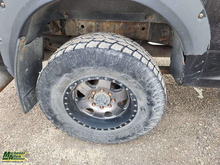 2017-dodge-3500-image-12