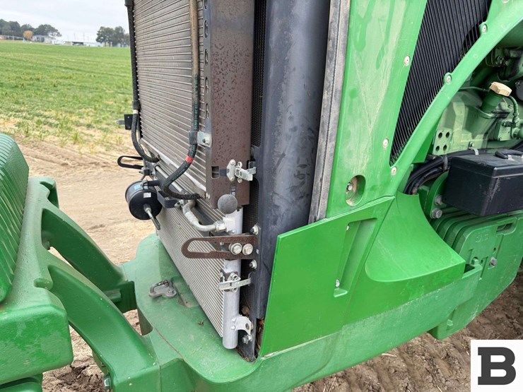 2015-john-deere-8370rt-image-68