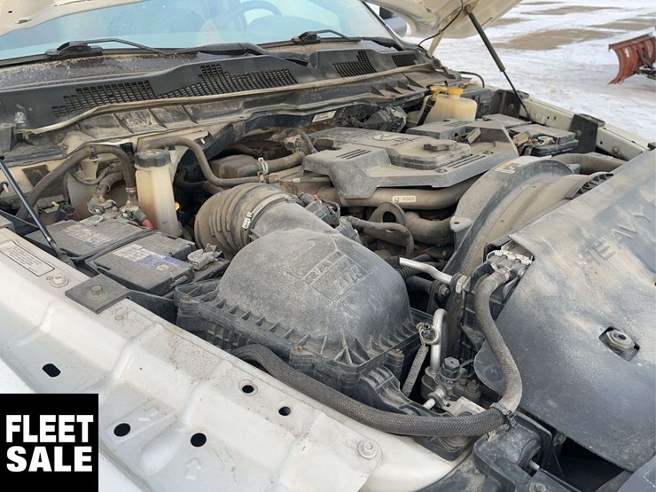 2016-ram-5500-4x4-s/a-service-truck-image-25