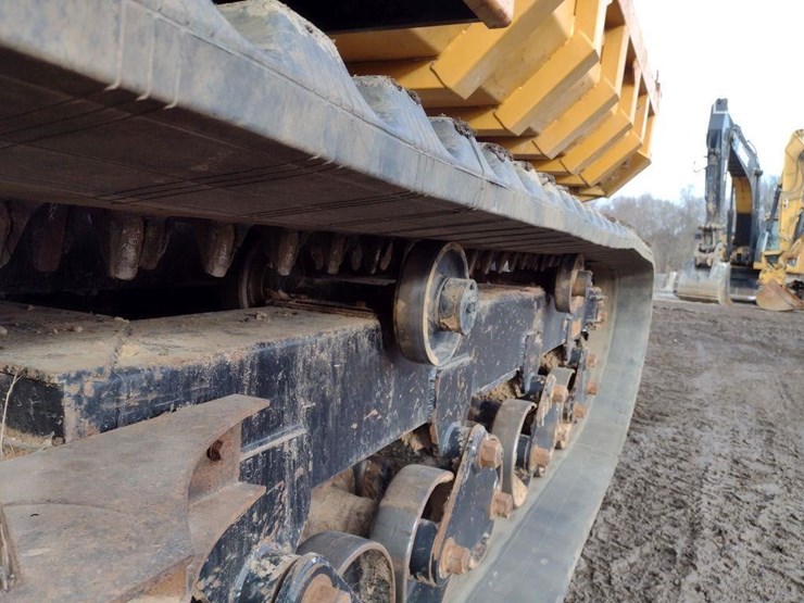 2017-morooka-mst3000vd-image-16