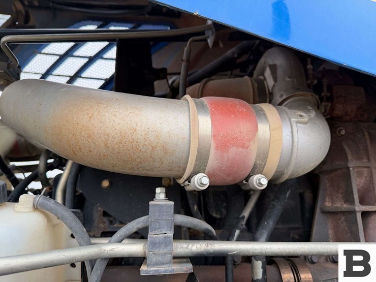 new-holland-t8.330-image-70