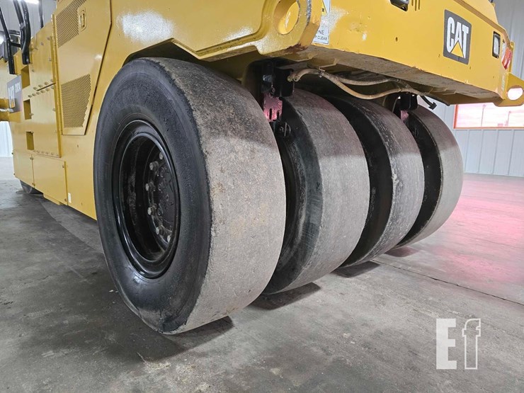 2016-caterpillar-cw34-image-22