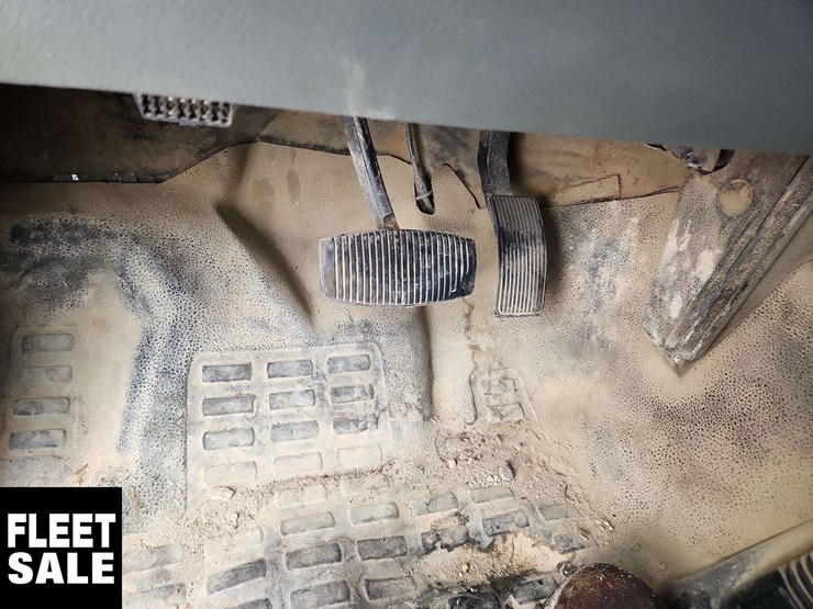 2013-ford-f450-image-25