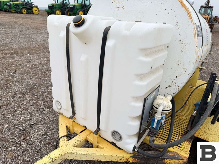 homemade-fuel-trailer-image-8