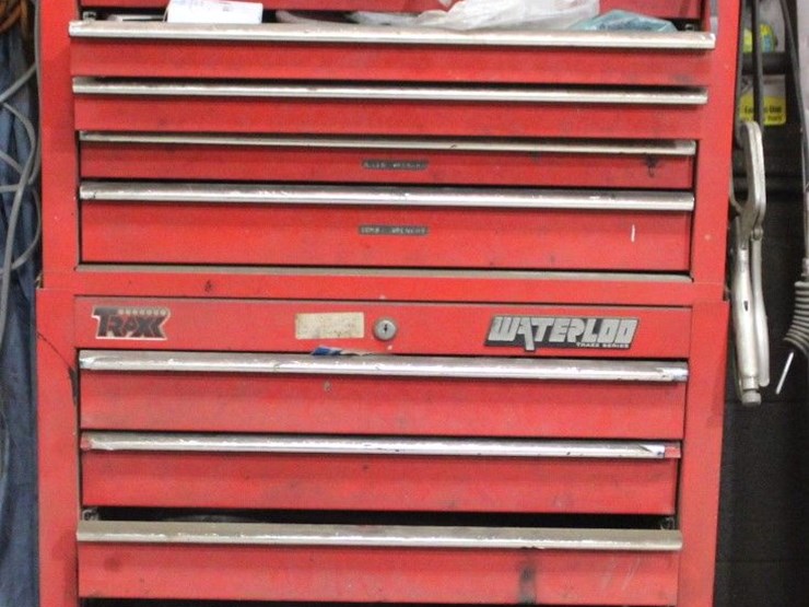 waterloo-traxx-series-tool-box-with-content-image-1