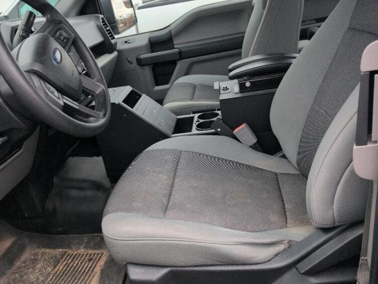 2020-ford-f150-image-7