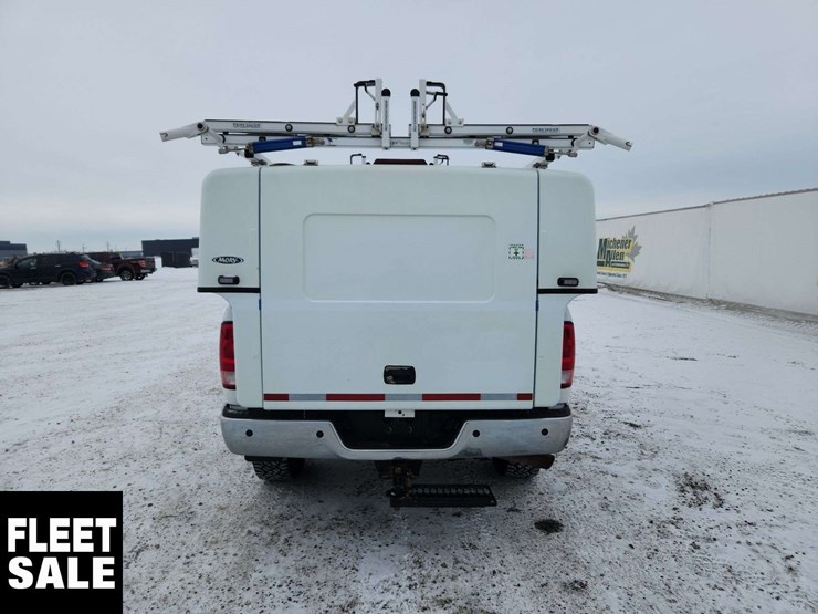 2015-ram-3500-slt-image-7