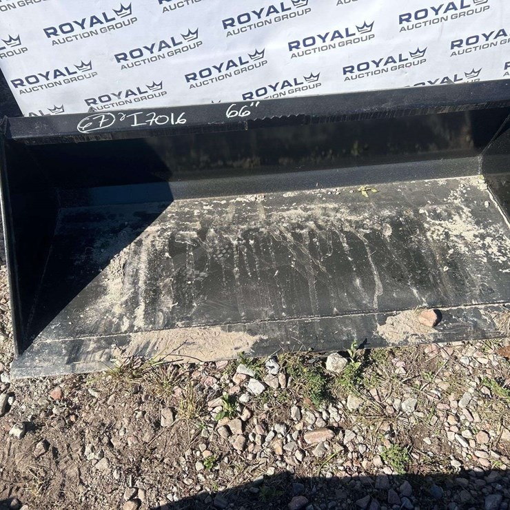 2025 Swict 66in. Bucket Skid Steer Attachment