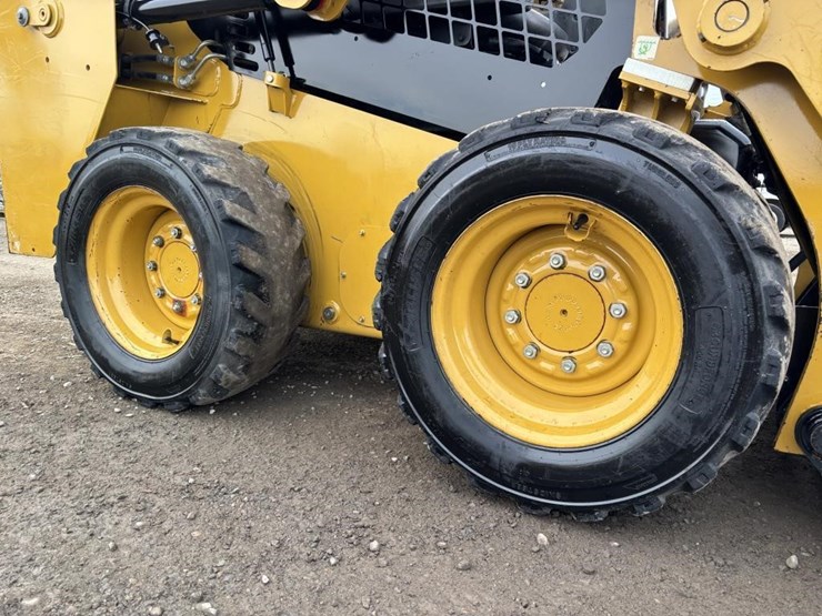 2018-caterpillar-226d-image-18