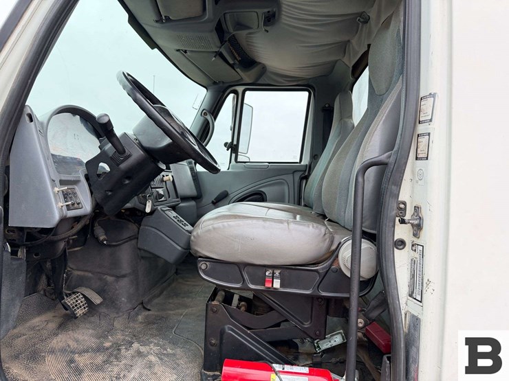 international-4400-image-72