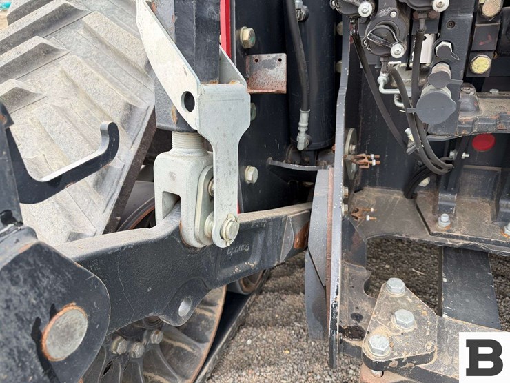 2012-case-ih-600-image-46