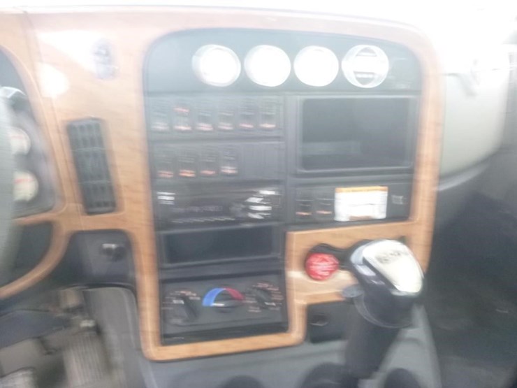 2017-international-prostar-image-17