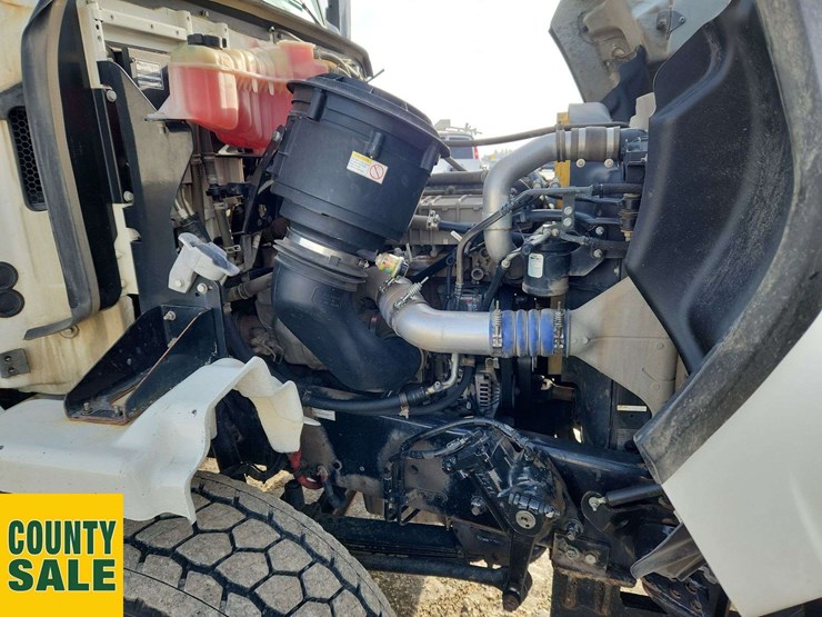 2015-western-star-4700-image-33