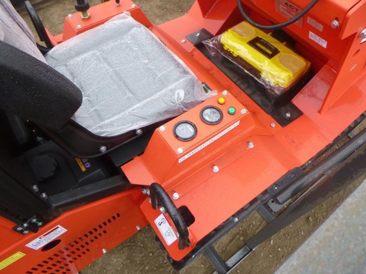 2025-agt-sda-140t-skid-steer-track-loader-image-18