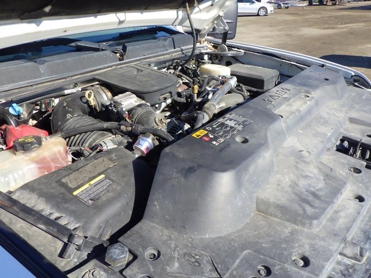 2014-chevrolet-3500hd-image-9