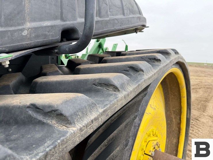 2015-john-deere-8370rt-image-25