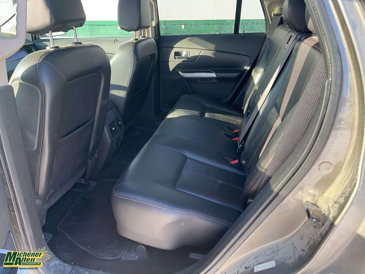 2012-ford-edge-image-15