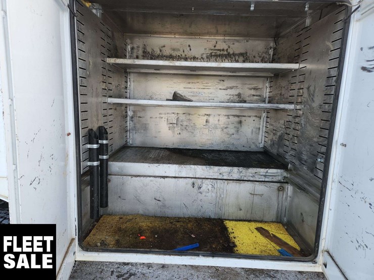 2015-ram-5500-4x4-s/a-service-truck-image-36