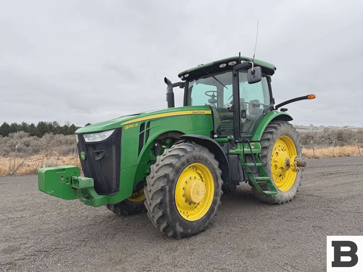2011-john-deere-8310r-image-2