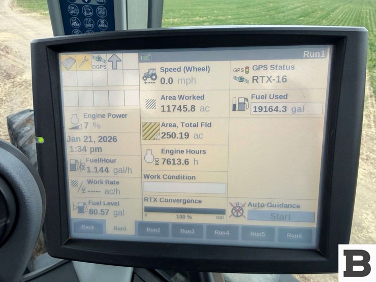 new-holland-t8.330-image-88