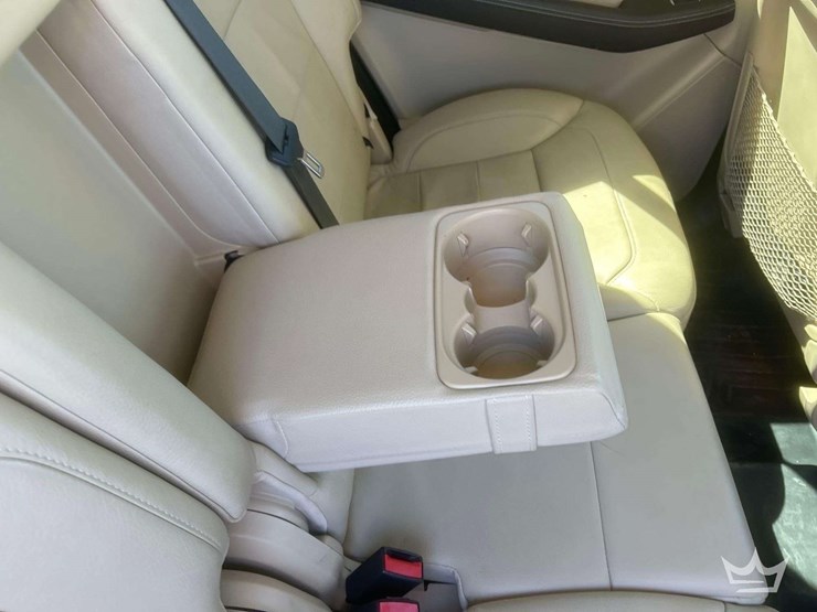 2017-mercedes-benz-gls450-awd-suv-image-30