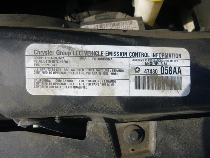 2014-dodge-grand-caravan-image-24