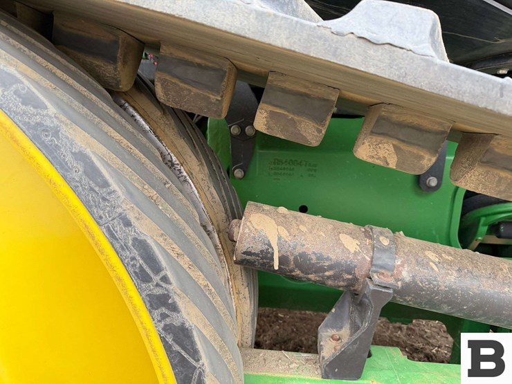 2015-john-deere-8370rt-image-46