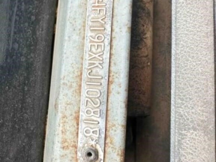 1989-jeep-wrangler-image-39